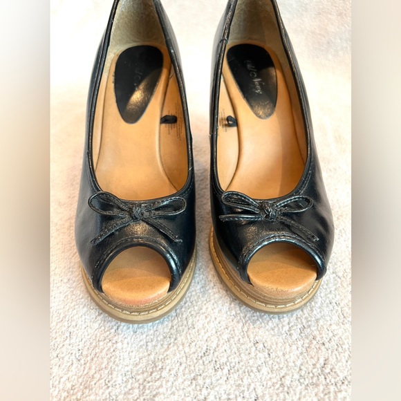 Old Navy Open Toe Wedge Heels-Women’s Size 6 - Picture 6 of 8